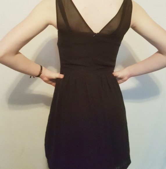 Kenise dress - Picture 2 of 8